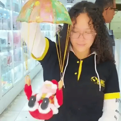 ✨ Papá Noel en Globo con Movimiento Giratorio – La decoración que roba todas las miradas ✨